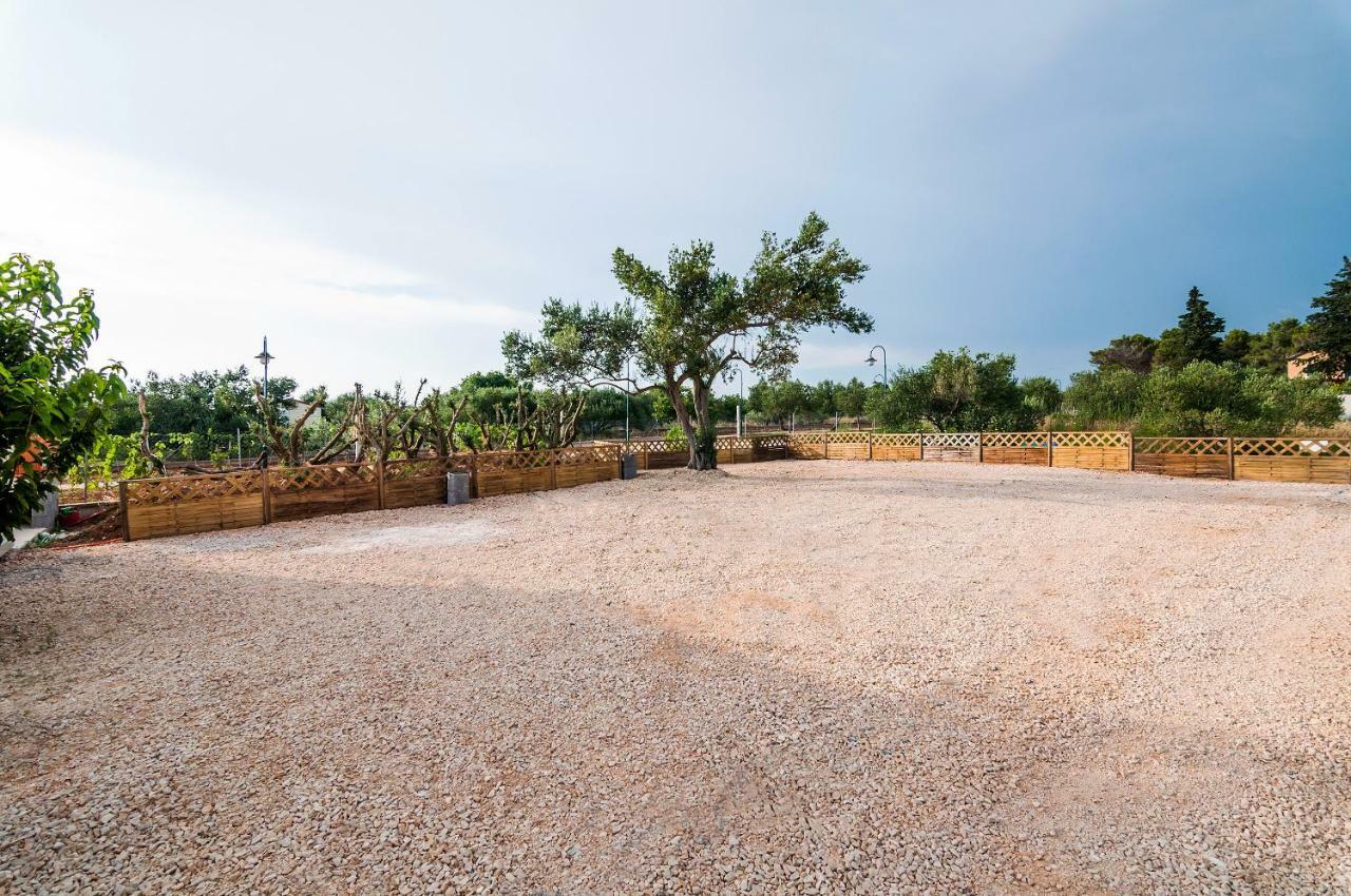 מלון ביוגראד נה מורו Camp San Antonio מראה חיצוני תמונה